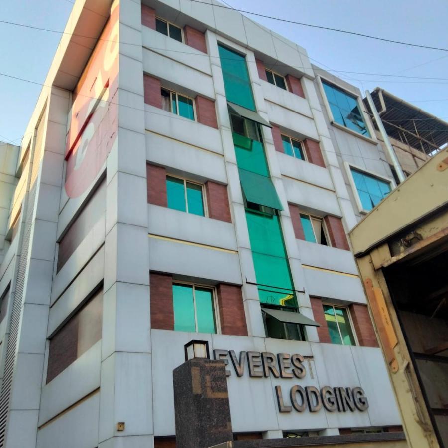Hotel Everest Lodging 나비뭄바이 외부 사진