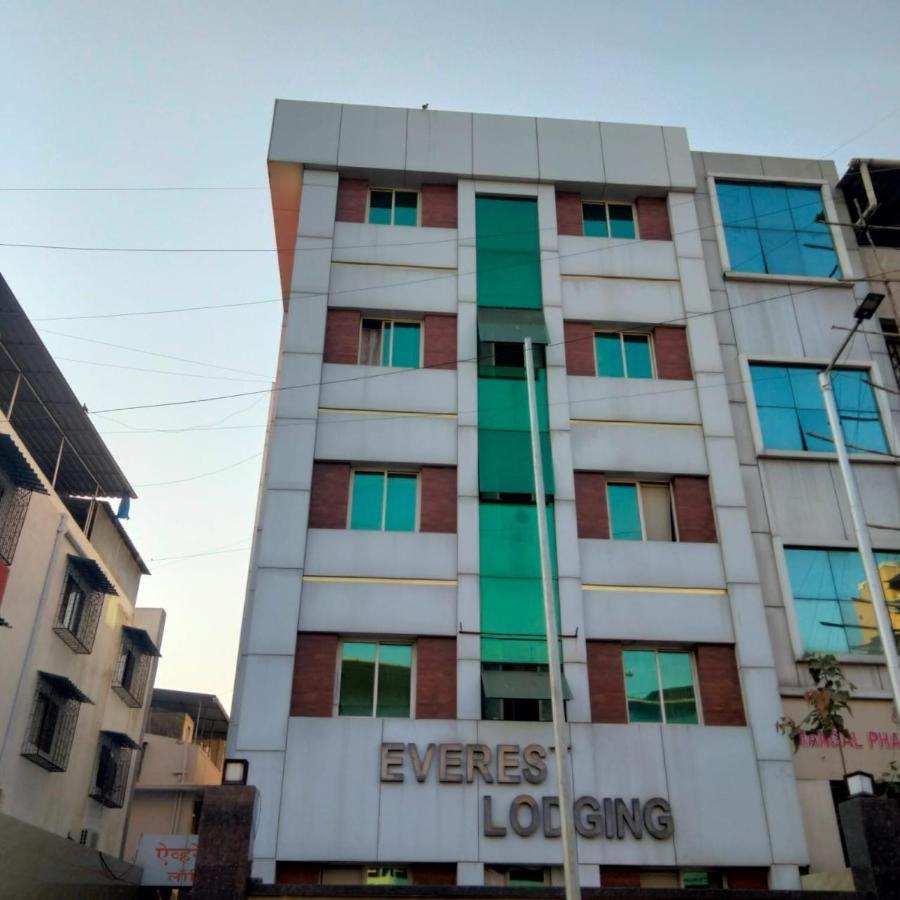 Hotel Everest Lodging 나비뭄바이 외부 사진