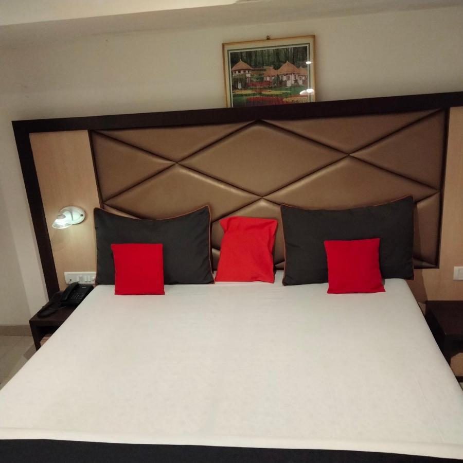 Hotel Everest Lodging 나비뭄바이 외부 사진