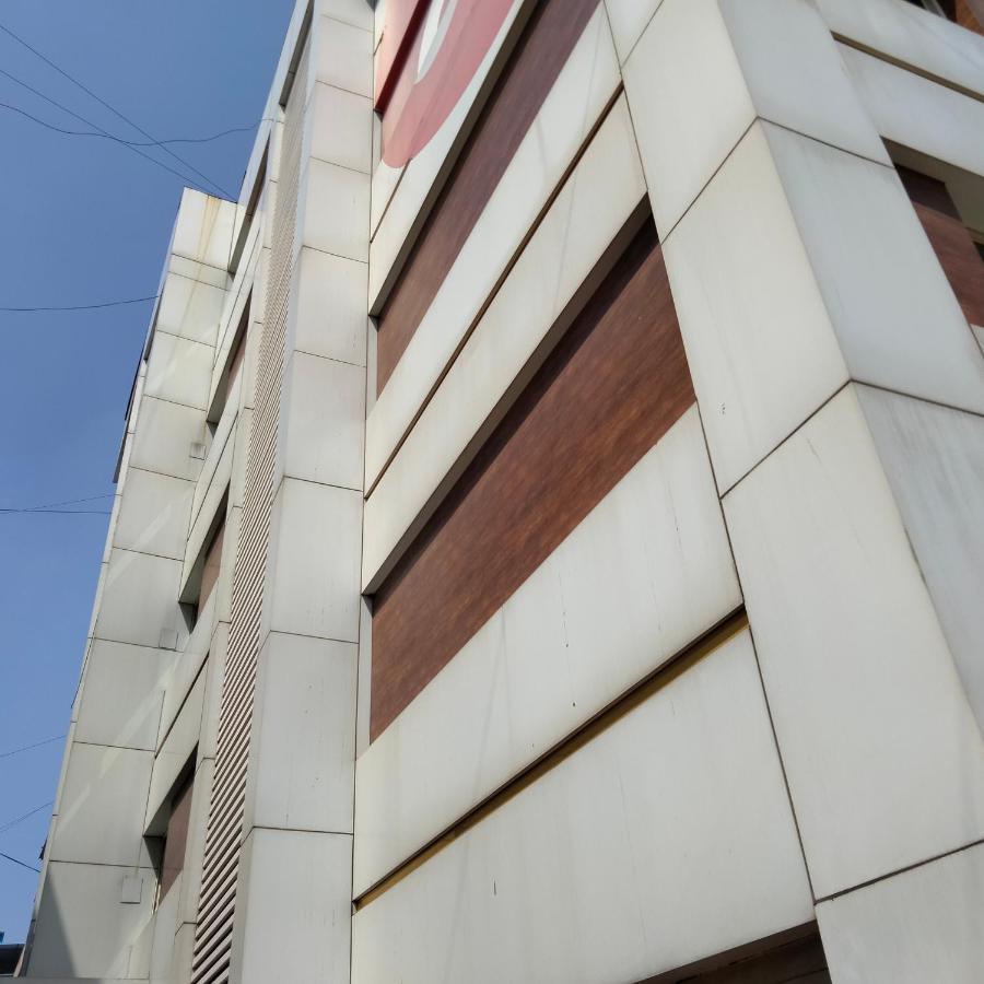Hotel Everest Lodging 나비뭄바이 외부 사진