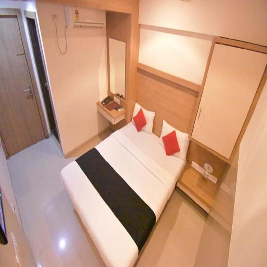 Hotel Everest Lodging 나비뭄바이 외부 사진