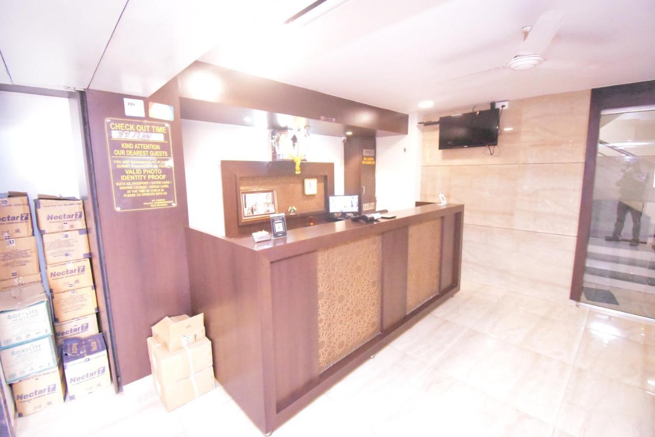 Hotel Everest Lodging 나비뭄바이 외부 사진
